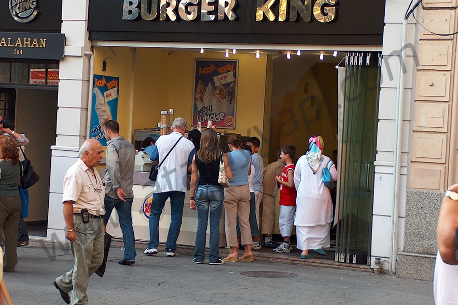 Burger King Cam Cama Kayar Toplanır Üretimi
