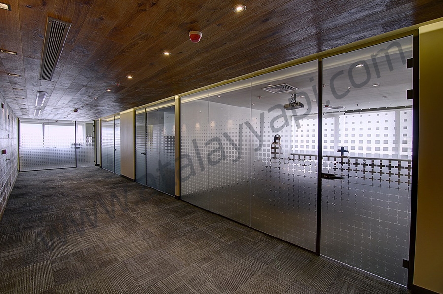 TEK CAMLI OFİS BÖLME SİSTEMLERİ ÜRETİMİ