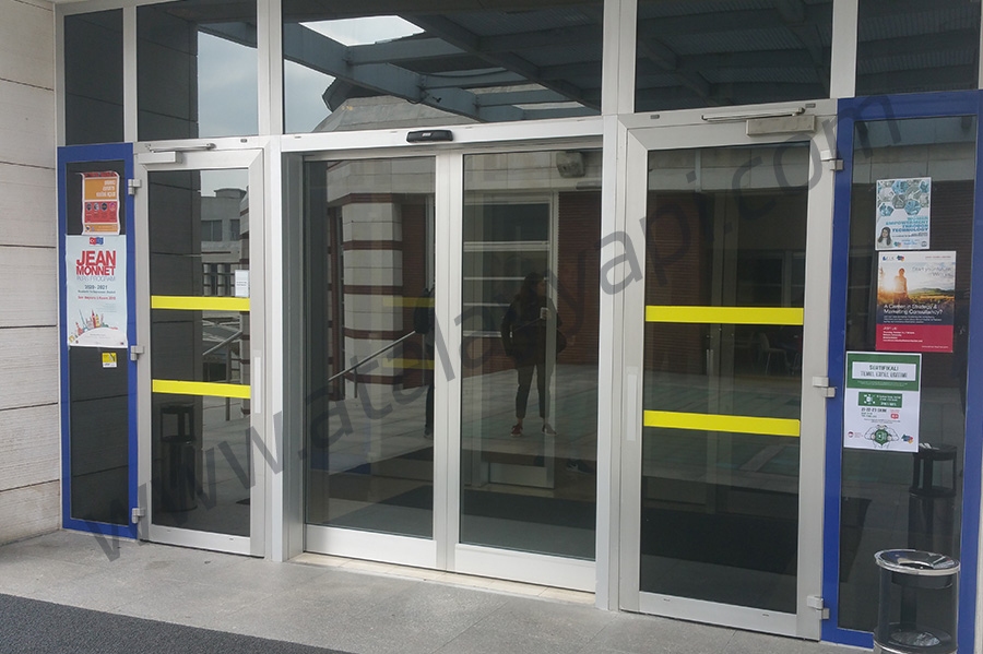 Sabancı Üniversitesi Fotoselli Otomatik Döner Kapı